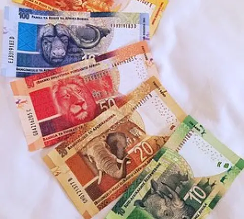 african-currency-1219146__340.jpg