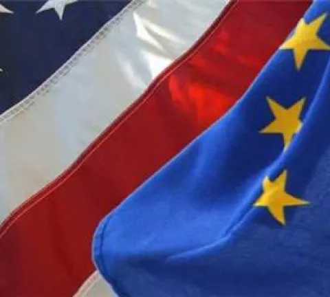 europe-usa-eu-flags.preview.jpg
