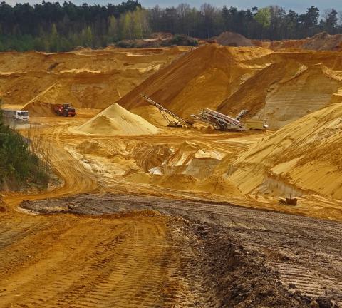open-pit-mining-567722_960_720.jpg