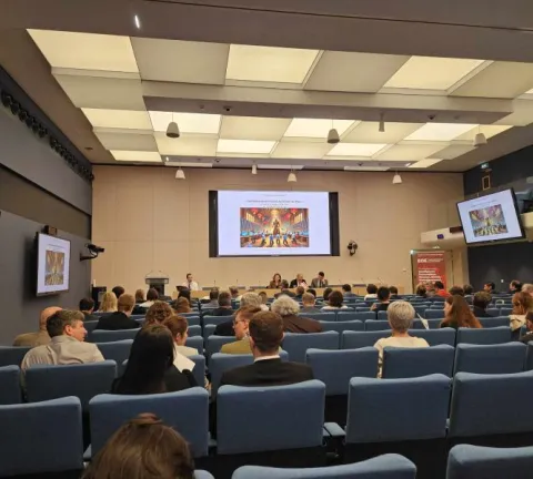 senat_colloque_la-guerre-economique-du-temps-de-paix_CR451_EGE