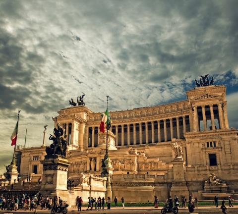vittorio-emanuele-monument-298412_960_720.jpg