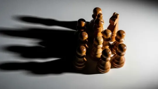 confrontation informationnelle