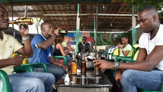 La-guerre-des-bieres-en-Cote-d-Ivoire_EGE