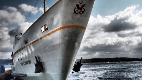 ferry-527728__340.jpg