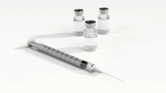 syringe-1884758_960_720.jpg