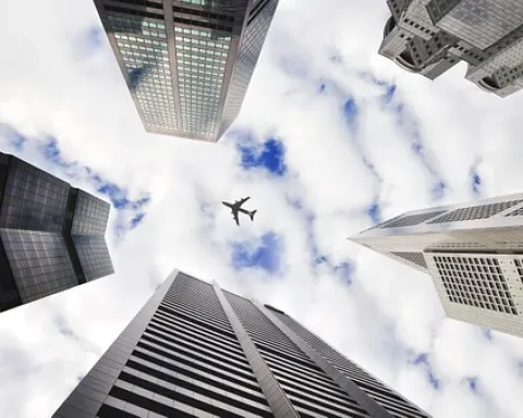 airplane-690254__340.jpg